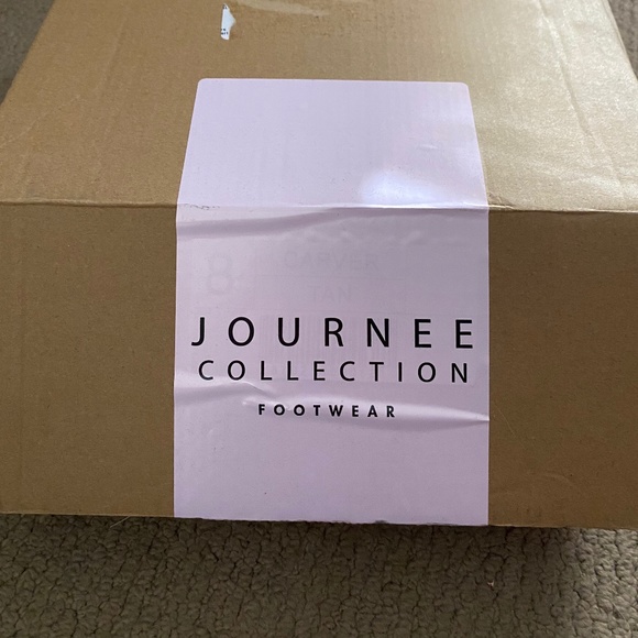 Journee Collection Carver Boot - Picture 6 of 6